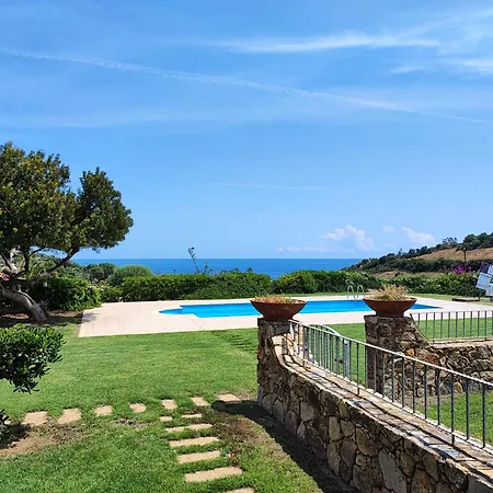 Дом отдыха Abba Sixty - View, Pool & Parking - 200mt Sea *